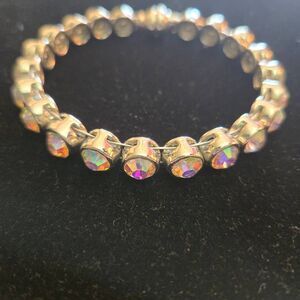 NWOT Aurora Boreallis Rhinestone Bangle Style Bracelet Magnet Closer